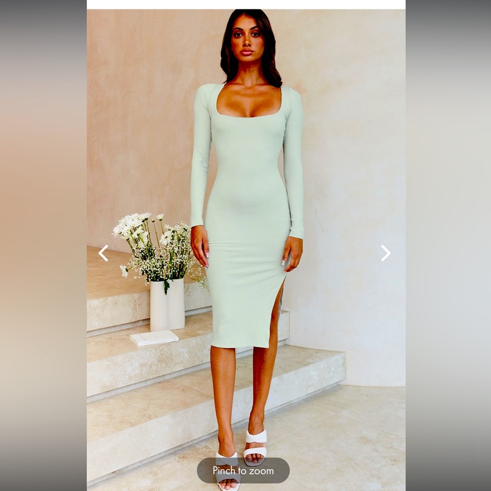 DIAMOND SKIES LONG SLEEVE TWIST BACK KNEE LENGTH DRESS SAGE size S